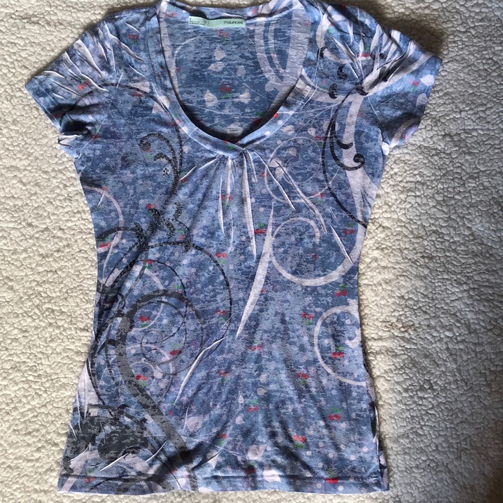 WOMENS shirt 🔥2 FOR $22🔥